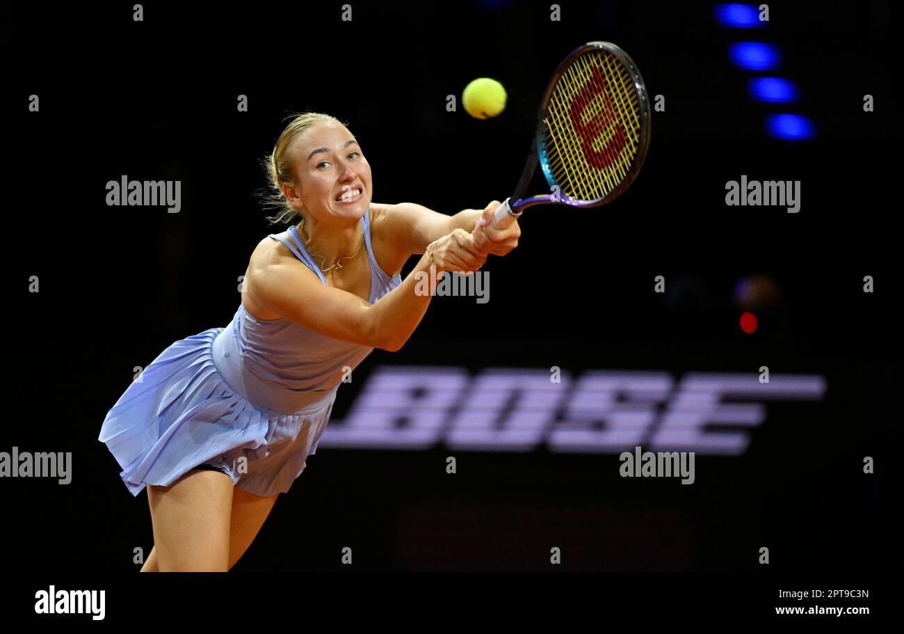 Anastasia Potapova (RUS) Action, Porsche Tennis Grand Prix, Porsche Arena, Stuttgart, Baden-Württemberg, Deutschland Stockfoto