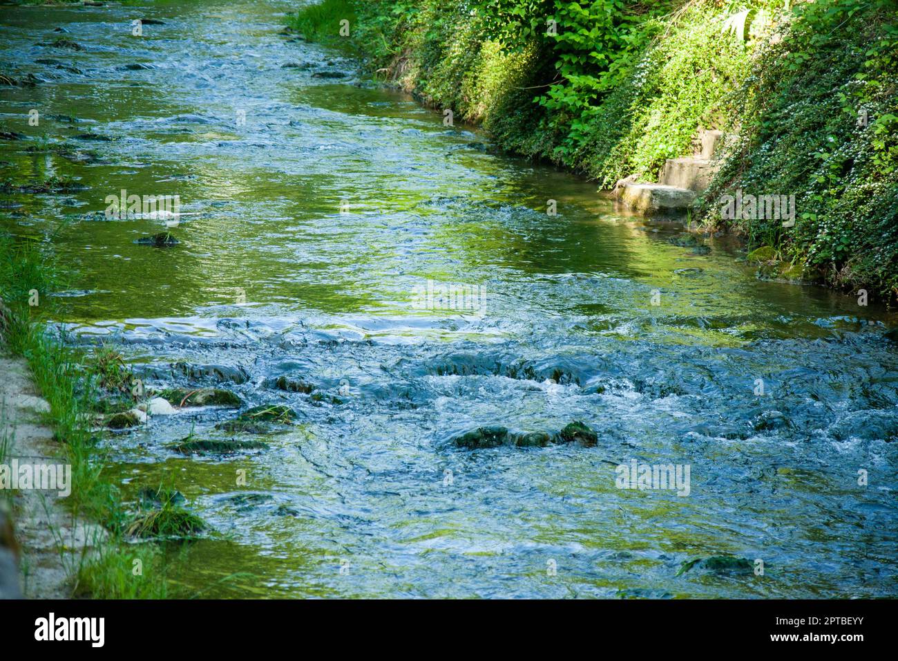 Gradna Bach am Samobor Fußgängerweg. Stockfoto