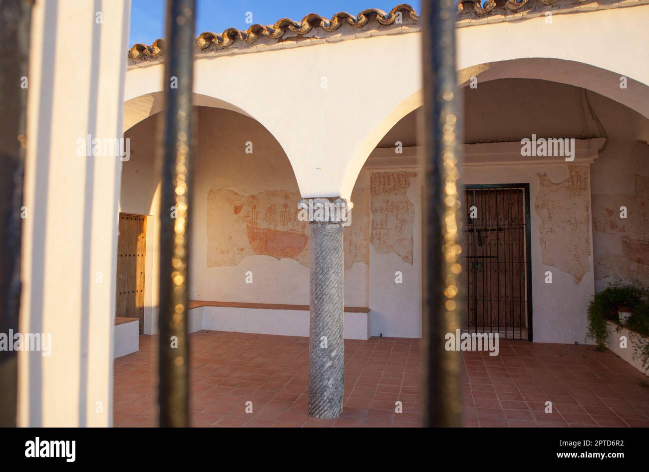 Heiligtum unserer Lady de las Nieves, Reina, Badajoz, Extremadura, Spanien. Atrium Stockfoto