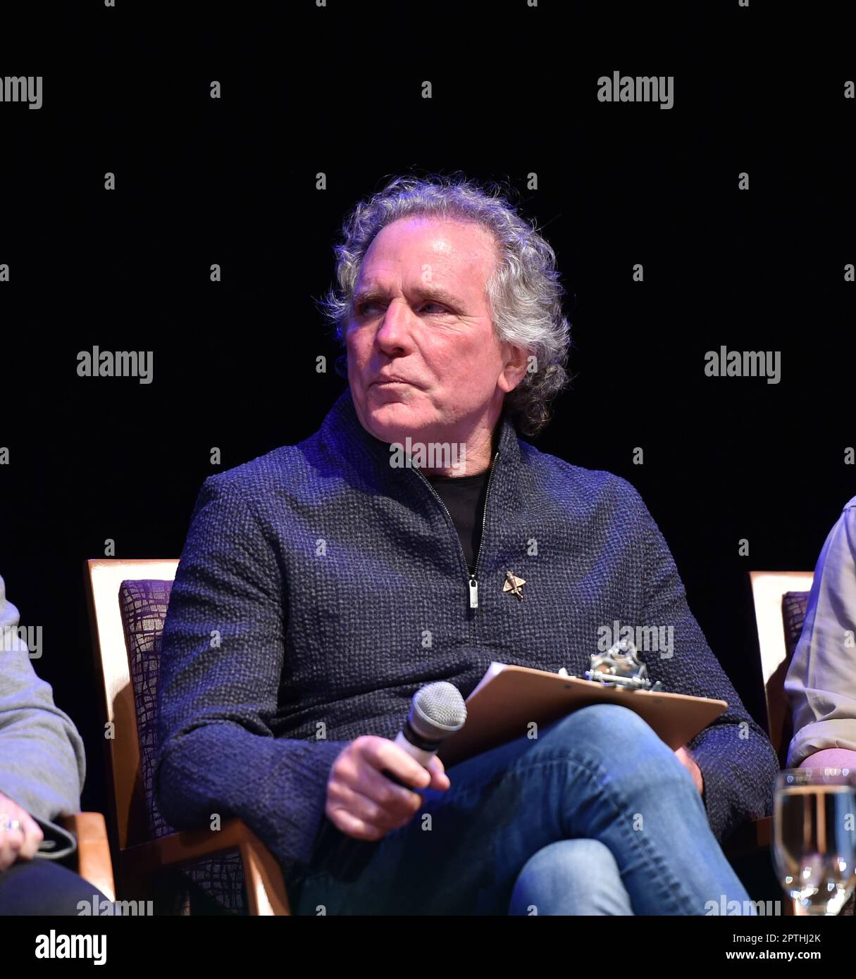 27. April 2023, Virginia Beach, Virginia, USA: Antike Aliens Live-Mitglied WILLIAM HENRY erkunden Aliens mit Leuten im Sandler Center in Virginia Beach, Virginia 27. April 2023. Â Jeff Moore (Kredit: © Jeff Moore/ZUMA Press Wire) NUR REDAKTIONELLE VERWENDUNG! Nicht für den kommerziellen GEBRAUCH! Stockfoto