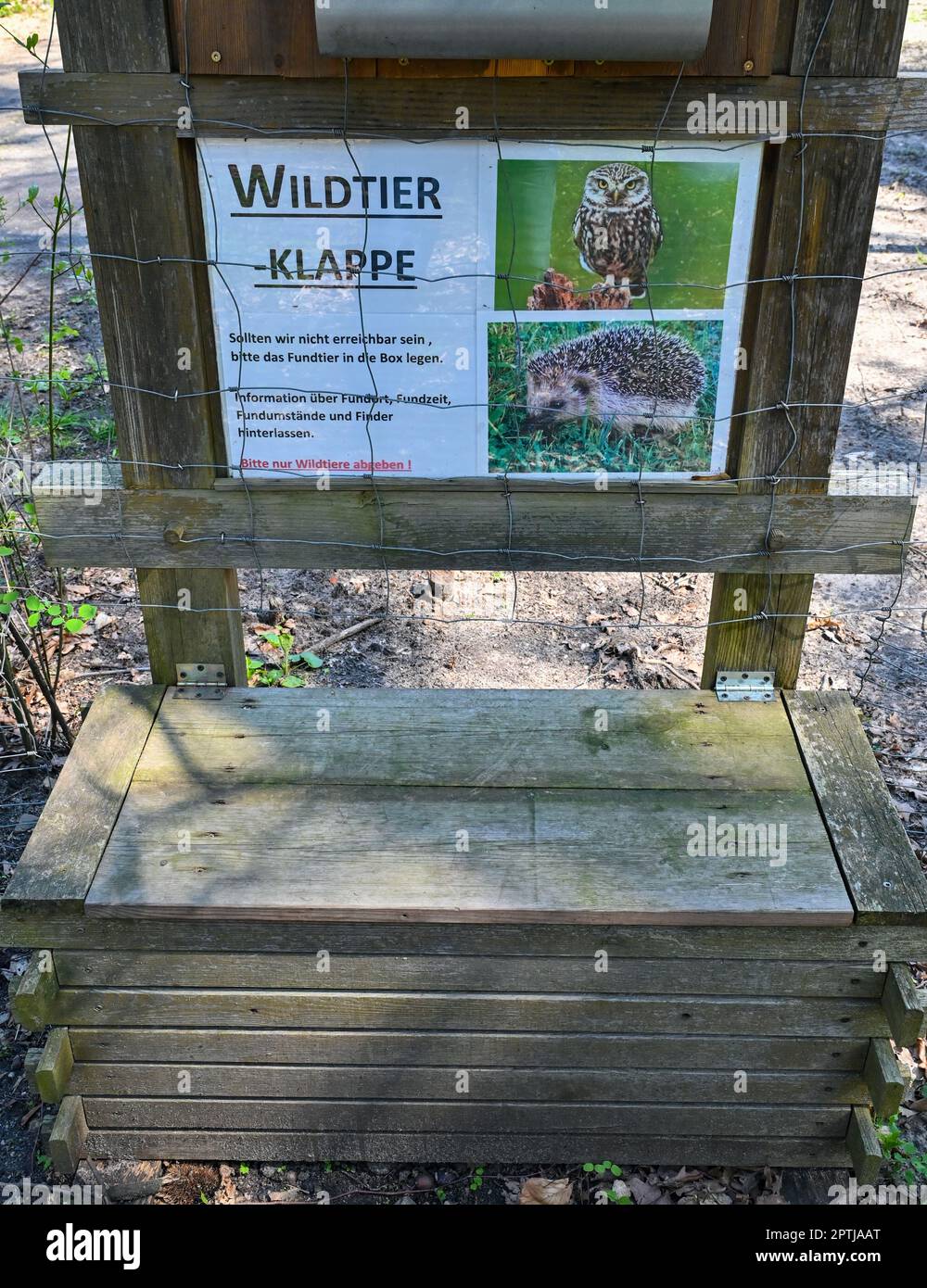 Reddern, Deutschland. 21. April 2023. Eine Wildtierklappe auf dem