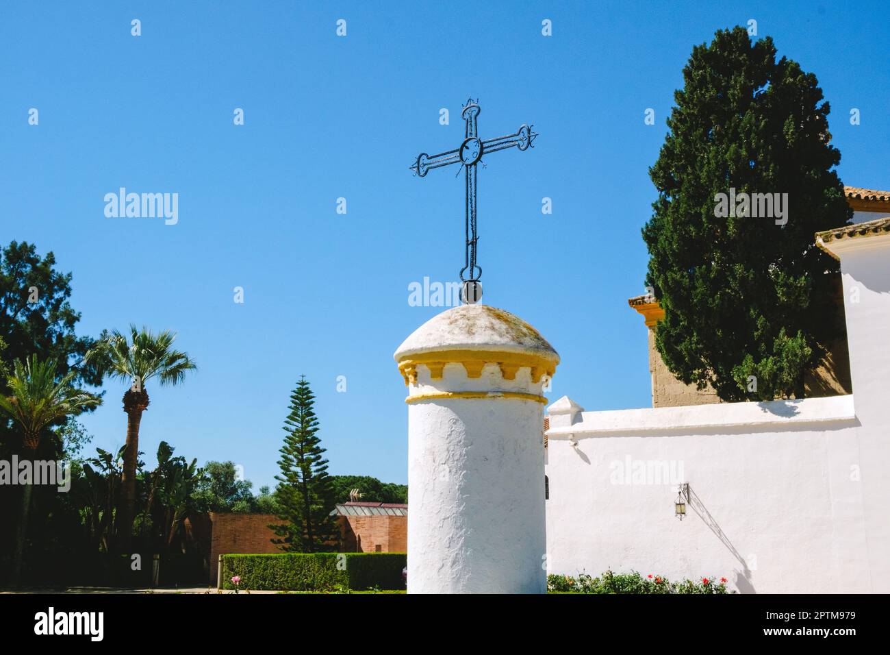 Palos de la frontera, Spanien - 22. April 2023: Kloster La Rabida, historisches Gebäude. Stockfoto