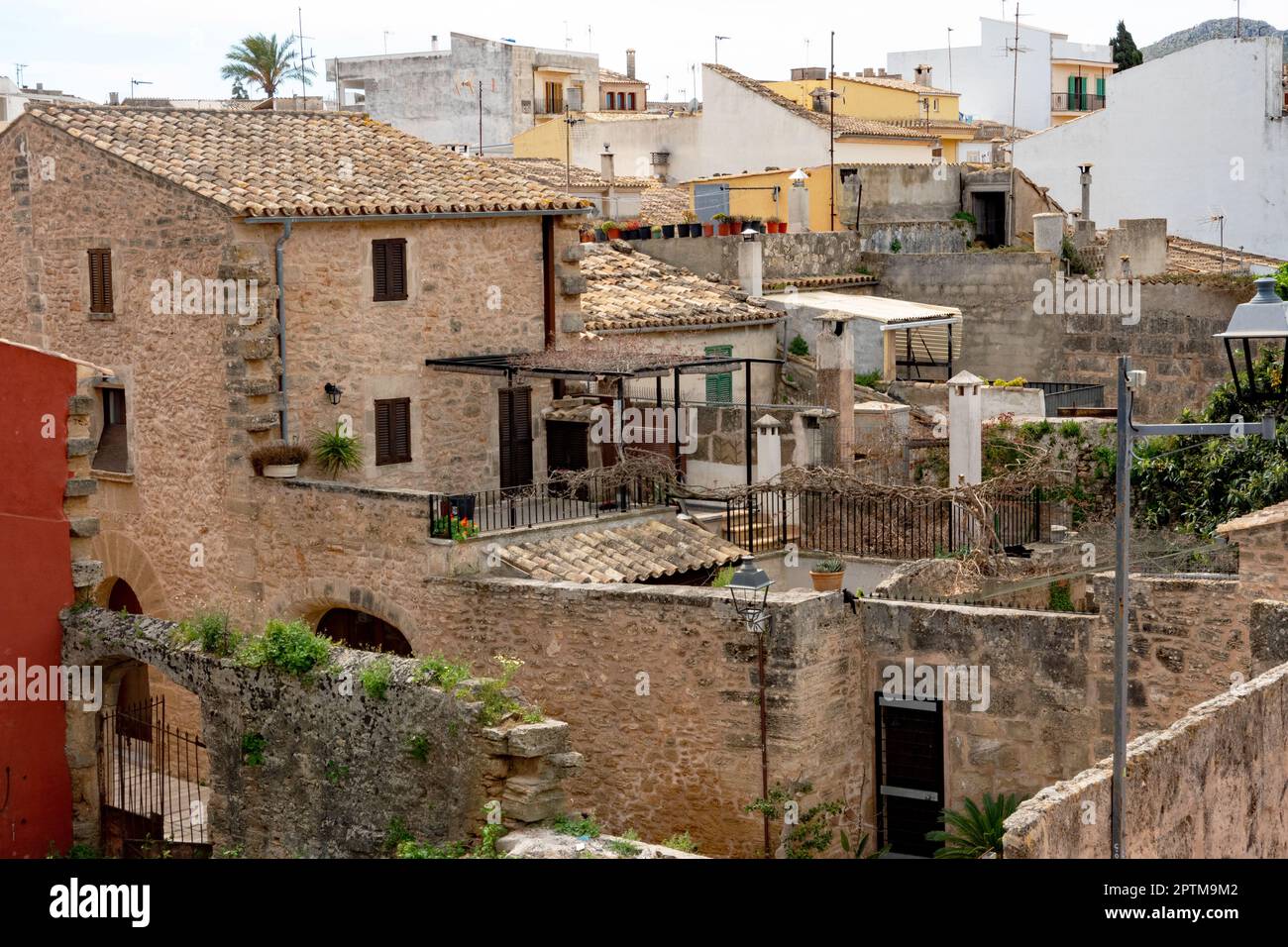 Alcudia, Mallorca, Spanien - 31. März, 2023. März, alte mittelalterliche Stadt Alcudia, Mallorca, Spanien Stockfoto