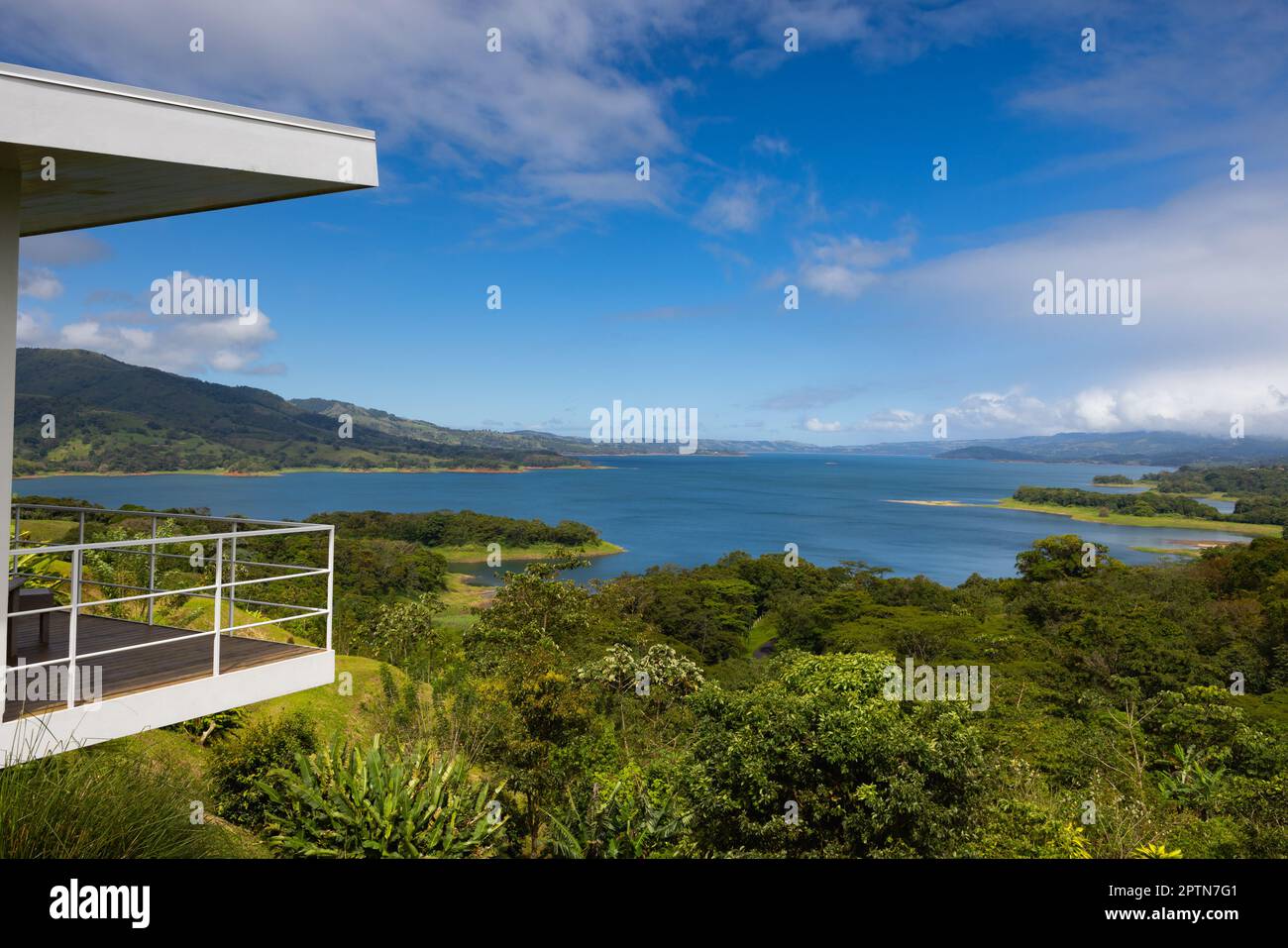 Blick auf den Arenalsee vom Hotel Laguna Arenal, Costa Rica Stockfoto