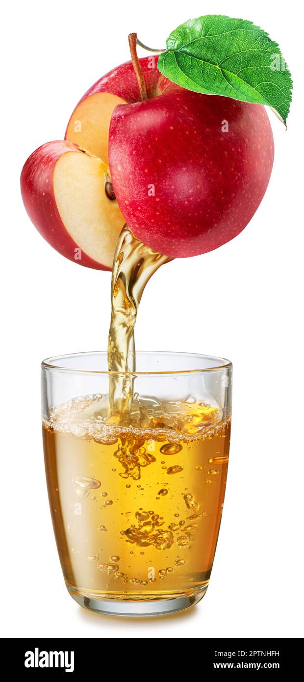 Glas Apfelsaft und Saft aus rotem Apfel, isoliert auf weißem Hintergrund. Stockfoto