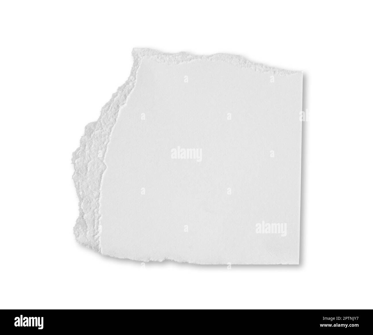 Weißes, gerissenes Blatt Papier isoliert auf weißem Hintergrund mit Beschneidungspfad. Platz für Werbung Stockfoto