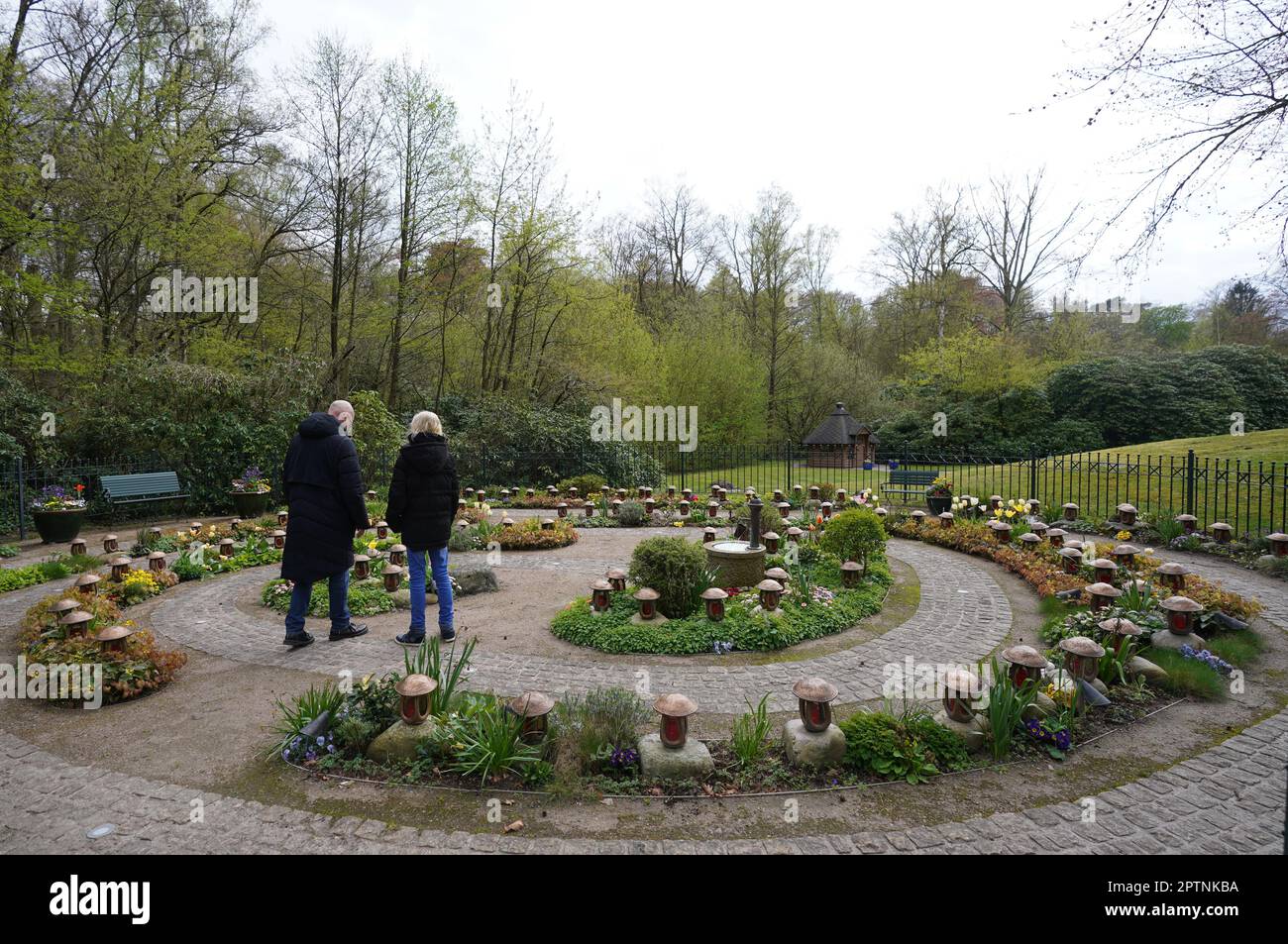 PRODUKTION 27. April 2023, Hamburg Vater Tobias Migge und Sohn
