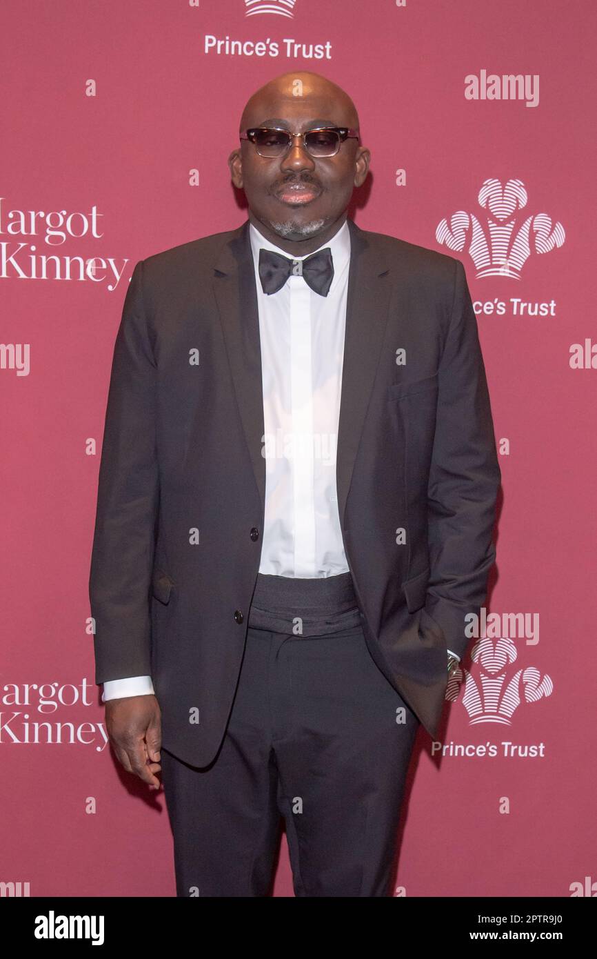 New York, New York, USA. 27. April 2023. (NEU) 2023 die Prince's Trust Gala. 27. April 2023, New York, New York, USA: Der Redakteur der British Vogue Edward Enninful nimmt am 27. April 2023 in New York City an der 2023 The Prince's Trust Gala in der Cipriani South Street Teil. (Kreditbild: © M10s/TheNEWS2 via ZUMA Press Wire) NUR REDAKTIONELLE VERWENDUNG! Nicht für den kommerziellen GEBRAUCH! Stockfoto