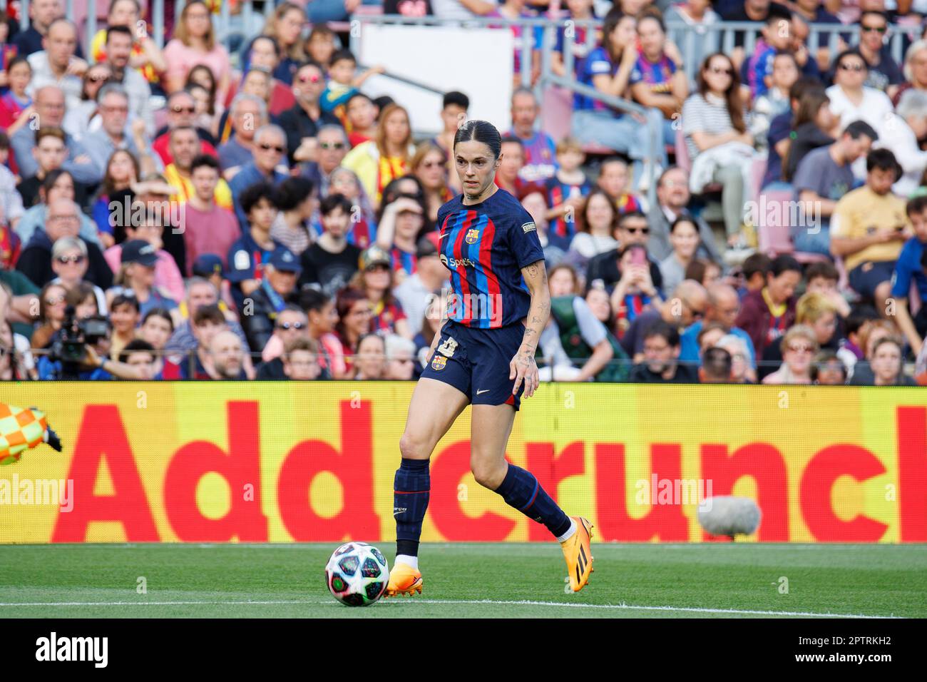 Barcelona, Spanien. 27. April 2023. MAPI Leon in Aktion während des UEFA Women's Champions League-Spiels zwischen FC Barcelona Women und Chelsea FC im Spotify Camp Nou in Barcelona, Spanien. Kredit: Christian Bertrand/Alamy Live News Stockfoto