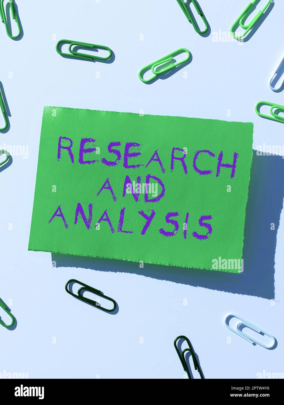 Text, der Inspiration Research and Analysis, Business Idea Strategic Thinking und Decision Making Existing oder New zeigt Stockfoto