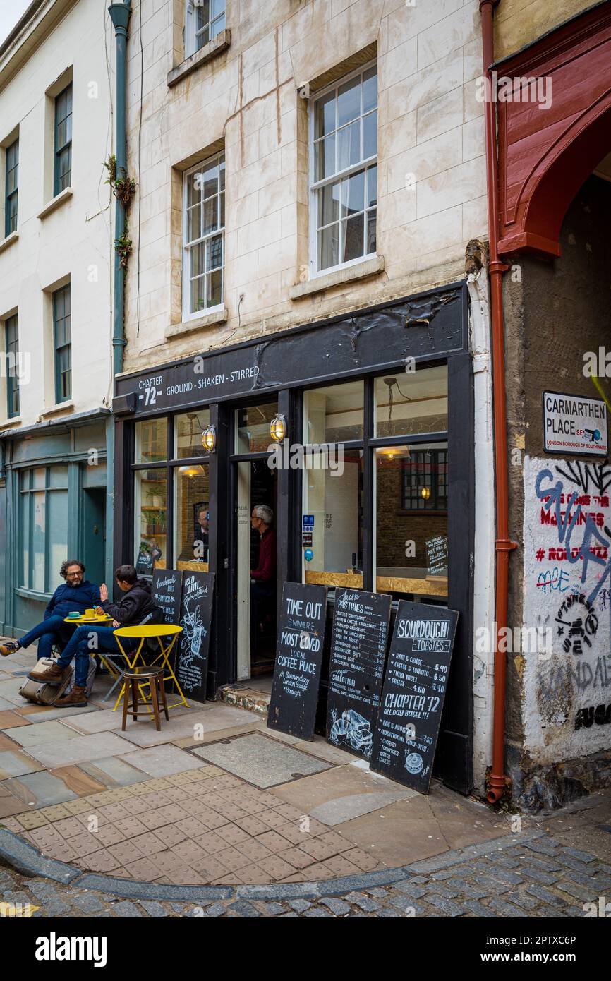 Kapitel 72 Coffee Shop London. Chapter 72 Coffee and Cocktail Shop in 72 Bermondsey St London. Beliebte Café-Bar vor Ort, ausgezeichnet mit dem Time Out Award. Stockfoto