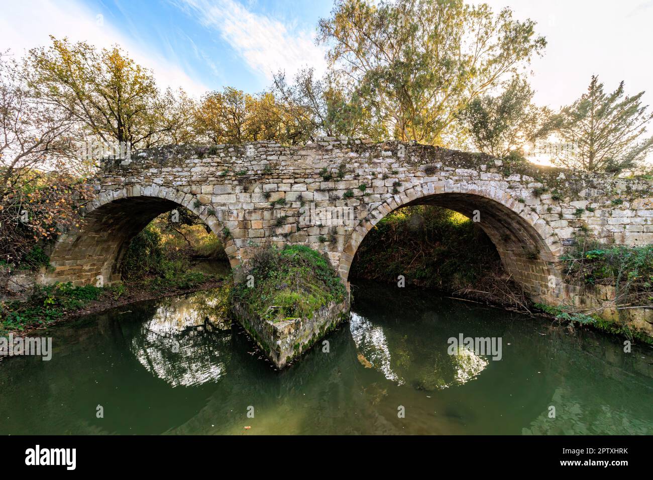 Ponte Romano Barumini, Sardinien, Italien, 2022. Dezember. Alte römische Brücke. Stockfoto