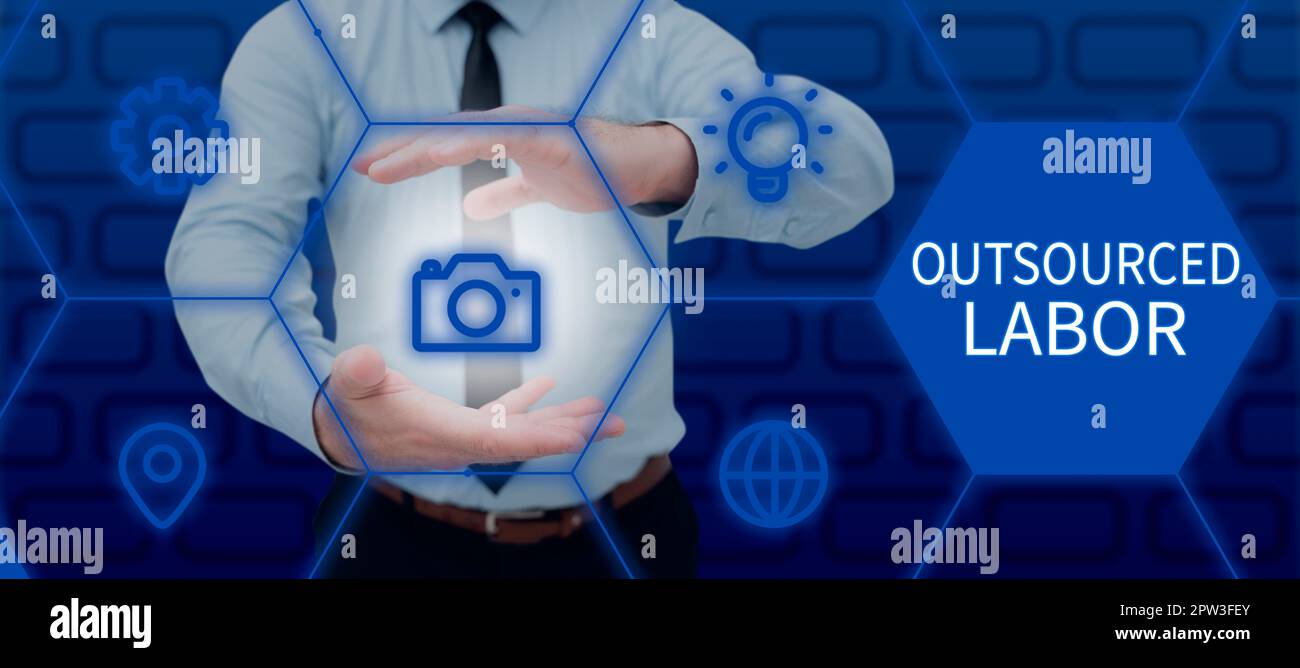 Schreiben mit Text "Externe Arbeit", "Geschäftsübersicht", "Aufträge, die von externen Mitarbeitern bearbeitet werden oder ausgeführt werden" Stockfoto
