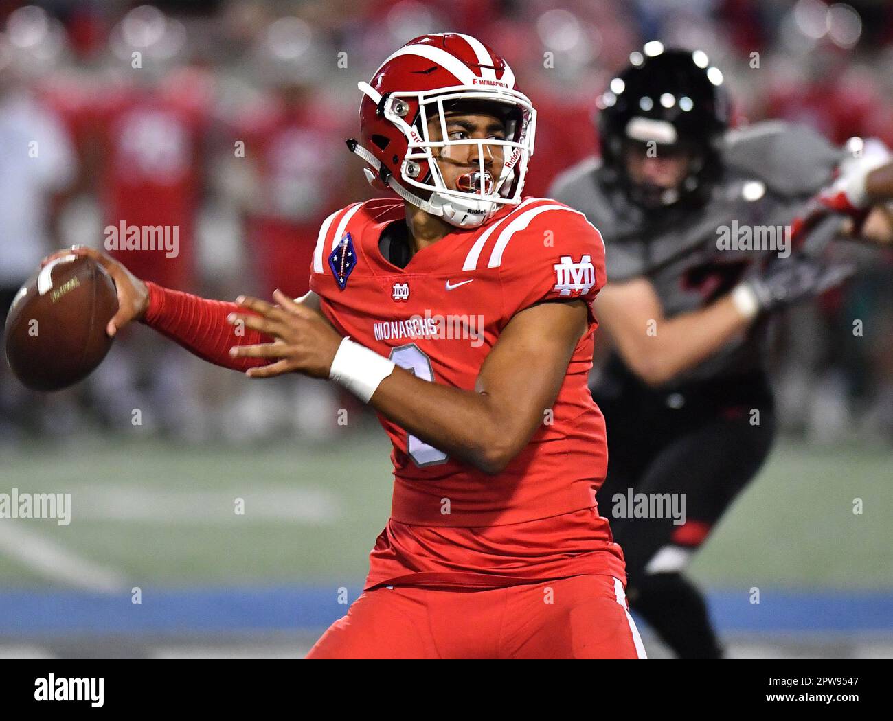 23. August 2019 - Santa Ana, CA.Top Prep Quarterback Interessent Bryce Young #9 von Hook Dei in Aktion vs Centennial Corona.Varsity Prep Football Game Centennial vs Hook Dei High School, in Santa Ana, Kalifornien.Foto © Louis Lopez /Modern Exposure/Cal Sport Media Stockfoto