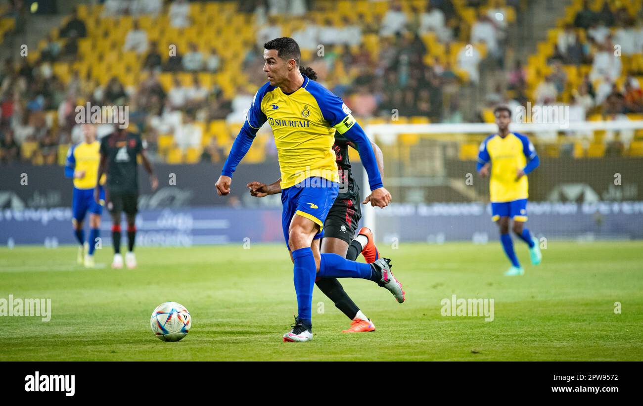 Cristiano Ronaldo vom FC Al-Nassr in Aktion gegen den FC Al-Raed während des SAFF Roshn Saudi Pro League 2023-24 Match Day 24 im Al-Awwal Park Stadium am 29. April 2023 in Riad, Saudi-Arabien. Foto: Victor Fraile / Power Sport Images Credit: Power Sport Images Ltd/Alamy Live News Stockfoto