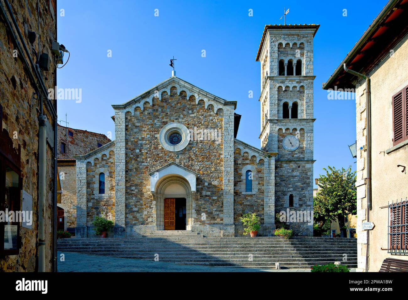 Kirche Chiesa di San Salvatore, Hauptkirche im Zentrum von Castellina in Chianti, Toskana, Italien Stockfoto