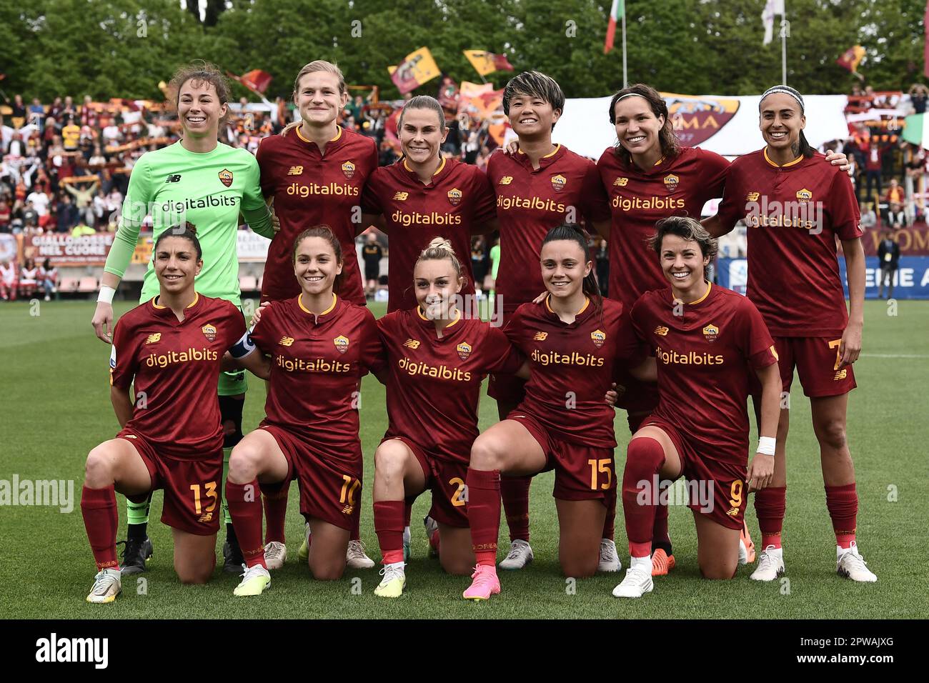 Team (Roma Femminile) beim italienischen Frauenspiel der Serie A zwischen Roma Women 2-1 Fiorentina Women im Tre Fontane Stadium am 29. April 2023 in Roma, Italien. Kredit: Maurizio Borsari/AFLO/Alamy Live News Stockfoto