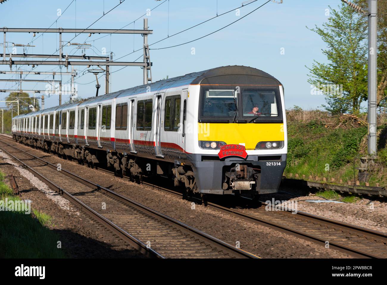 Klasse 321 Abschiedstour. Ein Spezialzug für Eisenbahnbegeisterte, um den Rücktritt der British Rail Class 321 EMU vom Greater Anglia Service zu feiern Stockfoto
