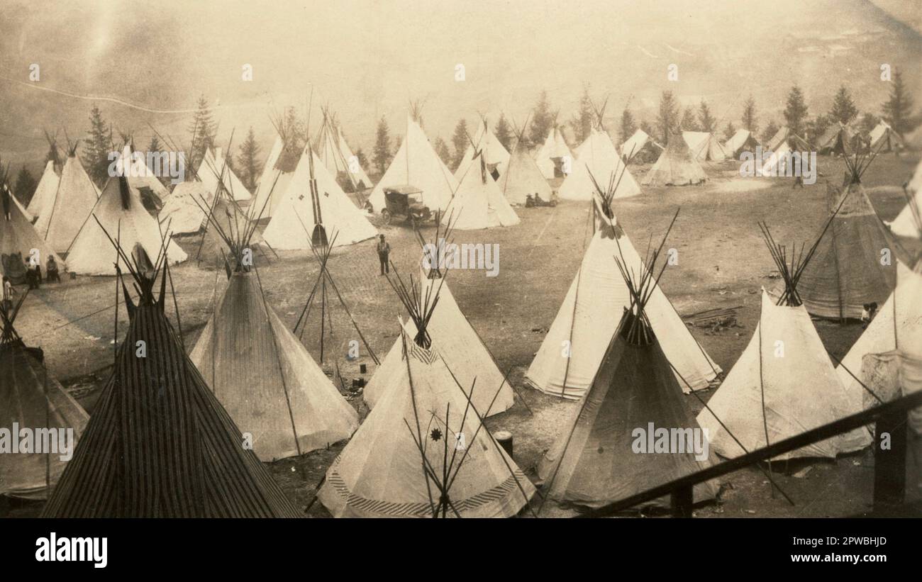 Teepees Anfang 1900er, Indianer Stockfoto