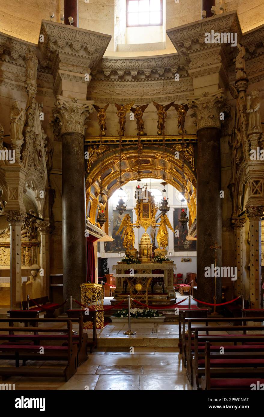Diokletianpalast, Sveti Duje Kathedrale, Altar, Innenansicht, römisch ...