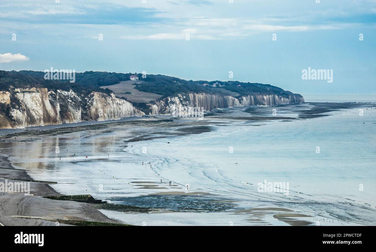 Côte d'Albâtre (Alabasterküste) in Pourville-sur-Mer, Pays de Caux, seine-Maritime, Normandie, Frankreich Stockfoto