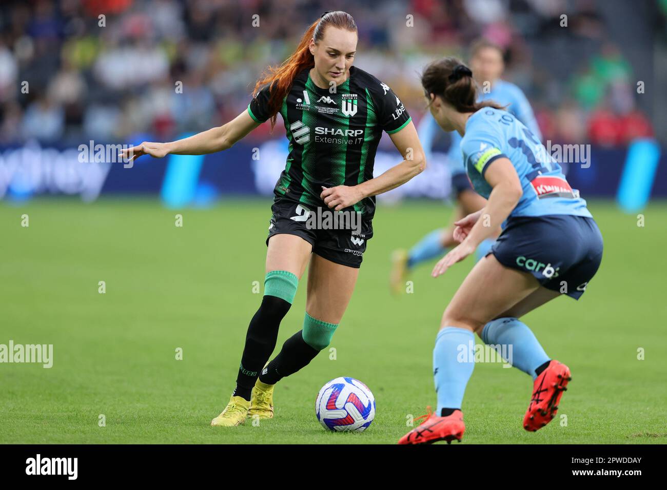 Sydney, Australien. 30. April 2023. Hannah Keane von Western United attackiert während des Grand Finales der Liberty A League 2023 zwischen Western United FC Women und Sydney FC Women am 30. April 2023 im CommBank Stadium in Sydney, Australien. Foto von Peter Dovgan. Nur redaktionelle Verwendung, Lizenz für kommerzielle Verwendung erforderlich. Keine Verwendung bei Wetten, Spielen oder Veröffentlichungen von Clubs/Ligen/Spielern. Kredit: UK Sports Pics Ltd/Alamy Live News Stockfoto