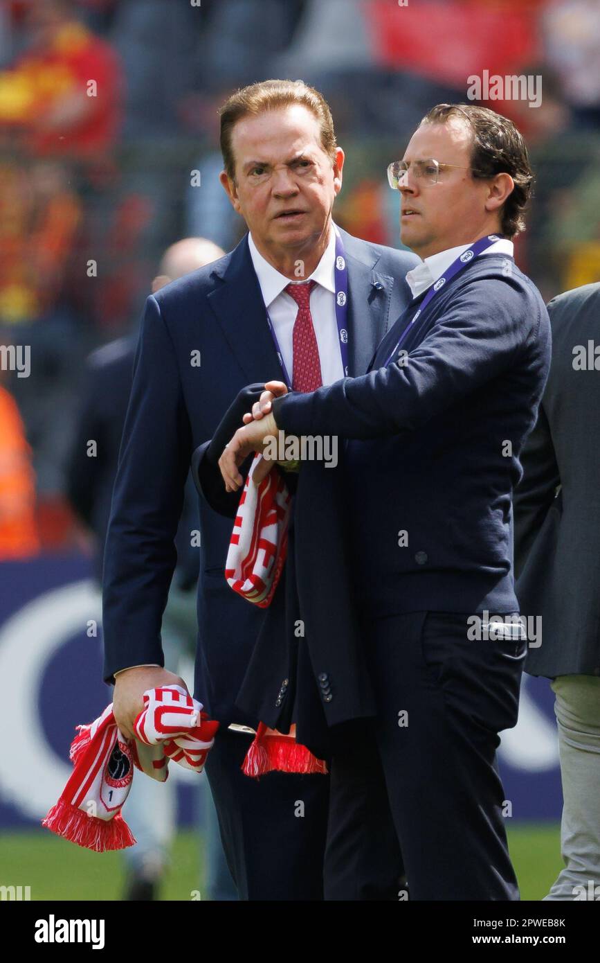 Brüssel, Belgien. 30. April 2023. Paul Ghelamco, CEO von Gheysens, und Sven Jaecques, General Manager von Antwerpen, wurden vor dem belgischen Pokalfinale (Croky Cup) zwischen den belgischen Fußballteams KV Mechelen und RAFC Antwerpen am Sonntag, den 30. April 2023, im King-Baudouin-Stadion in Brüssel vorgestellt. BELGA FOTO KURT DESPLENTER Kredit: Belga News Agency/Alamy Live News Stockfoto