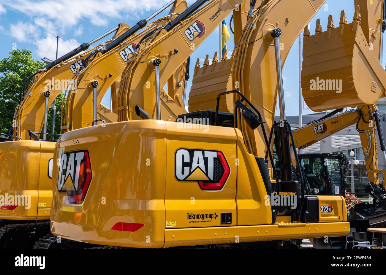 Belgrad, Serbien - 27. April 2022: BAGGER CATERPILLAR auf der South East Europe Belgrade Building expo Stockfoto