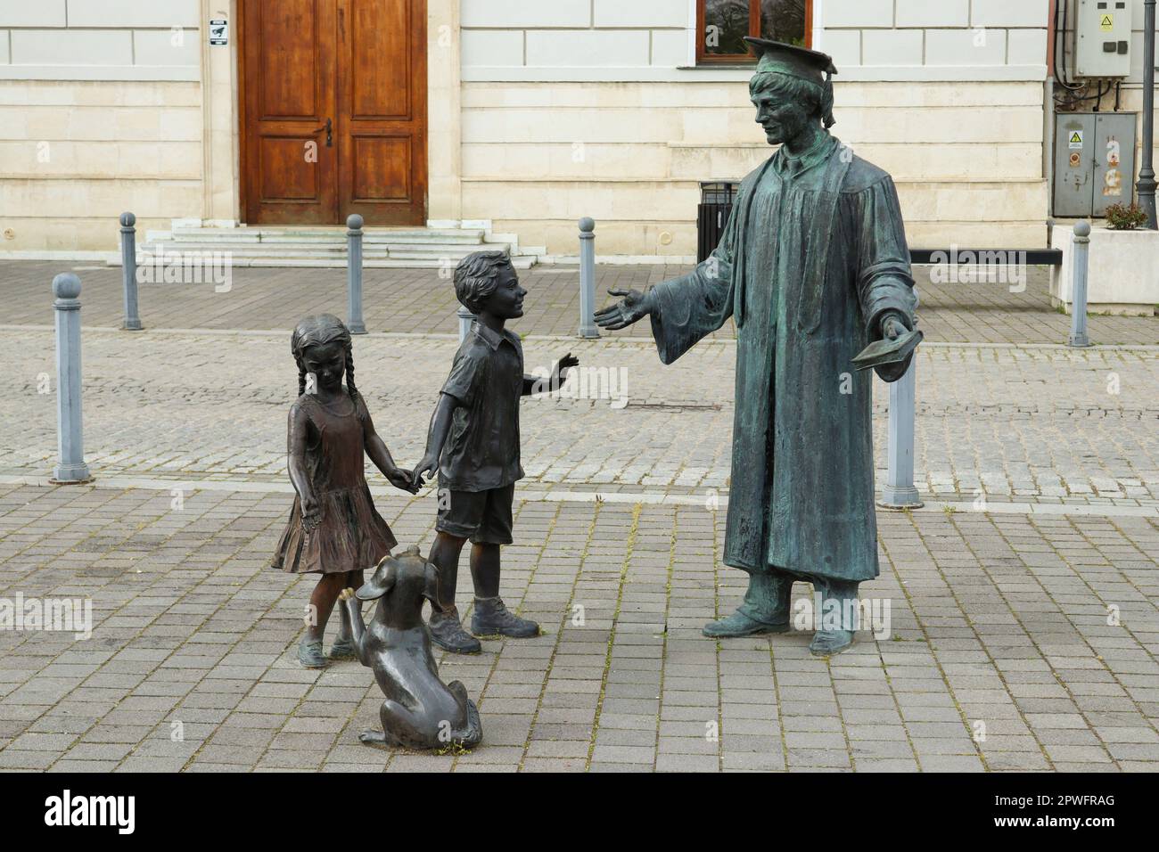 Die Vielzahl von Statuen aus Bronze, die in der Nähe des Zentrums der Festung zu finden sind. Diese Statuen zeigen einen anderen Status der Menschen aus der Vergangenheit Stockfoto