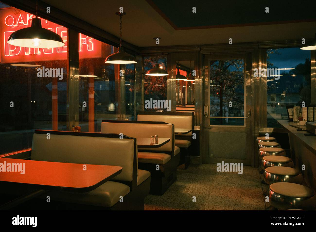 Das Innere von Oakhurst Diner at Night, Millerton, New York Stockfoto