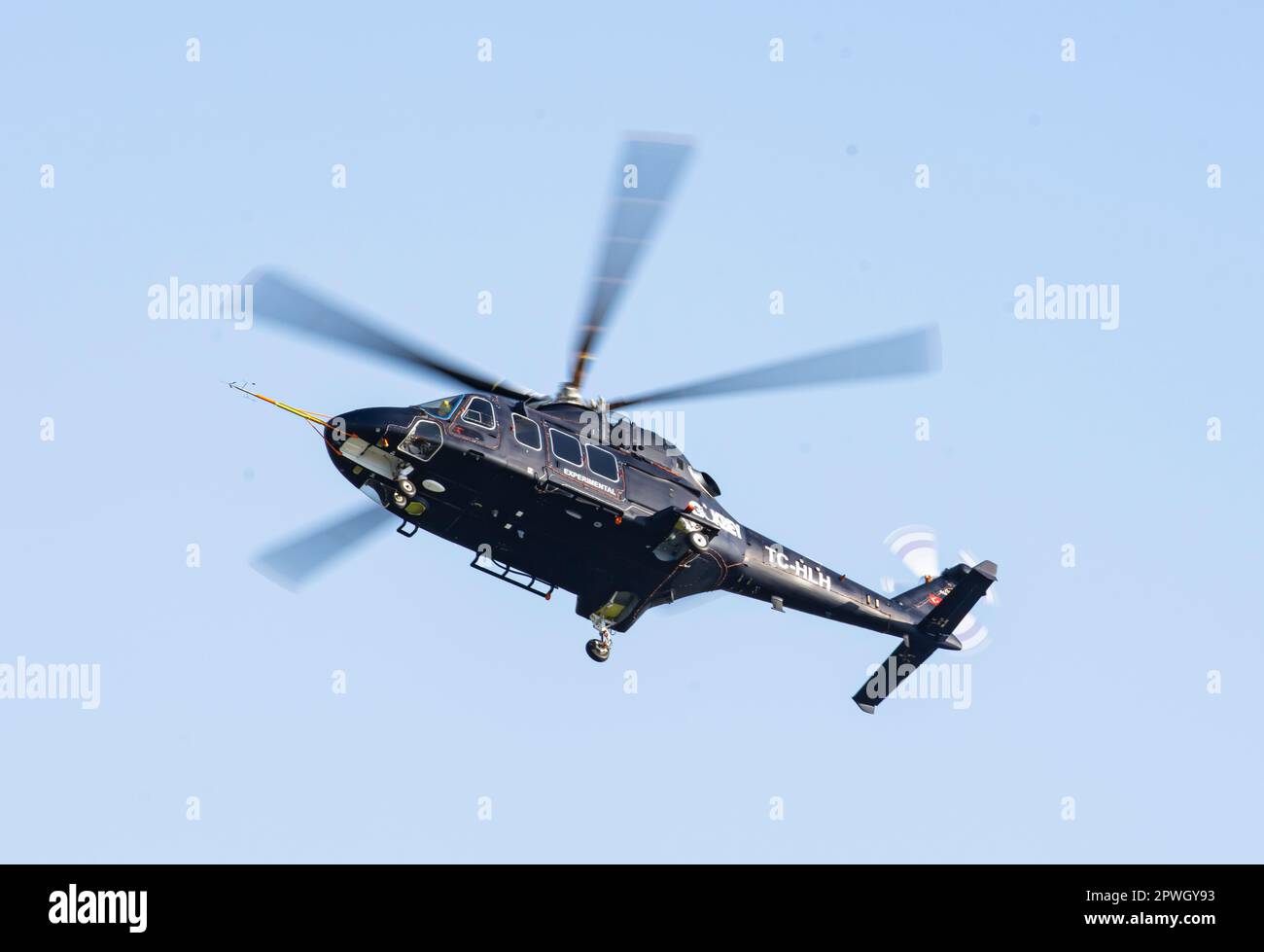 TAI T625 UNIVERSAL-HUBSCHRAUBER Gökbey Helicopter Istanbul Türkei 04,29. 2023 Uhr im Flug auf der Teknofest Airshow 2023 Stockfoto