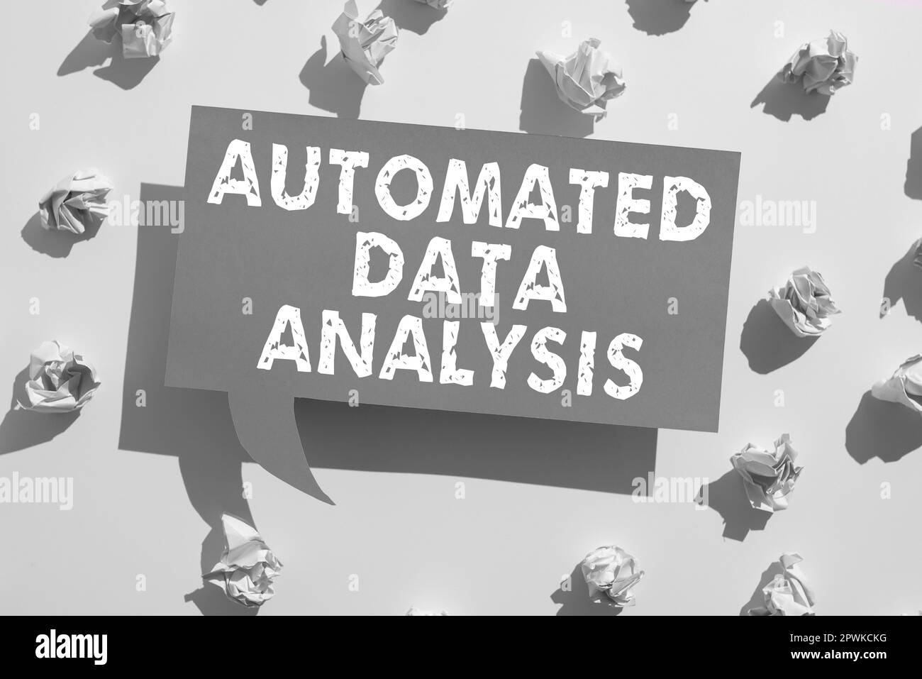 Textunterschrift mit automatisierter Datenanalyse, Word für künstliche Intelligenz und Deep Learning-Technologie Stockfoto
