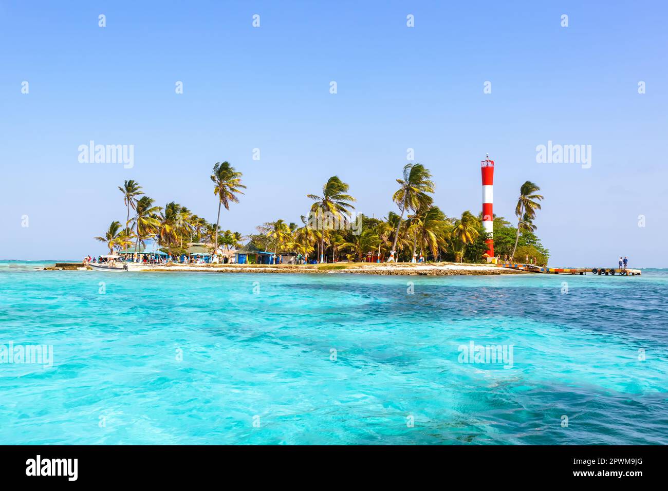 Haynes Cay Island Strandreise mit Palmen Palmenurlaub Meer in der Nähe von San Andres in Kolumbien Stockfoto
