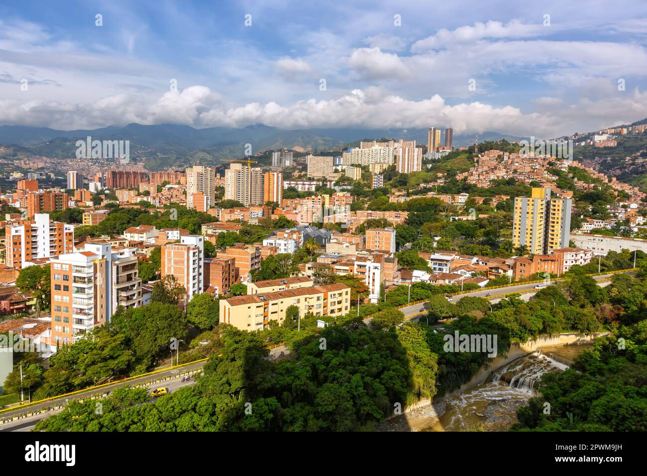 Medellin Stadt Reise Blick auf Robledo und Los Colores Bezirke in Kolumbien Stockfoto