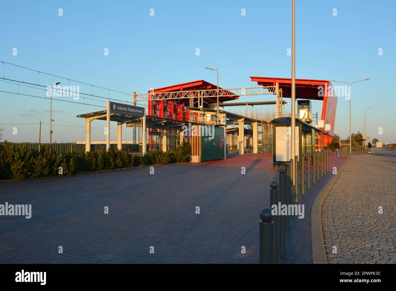 Danzig, Polen 30. April 2023 Bahnsteig der Pommerischen