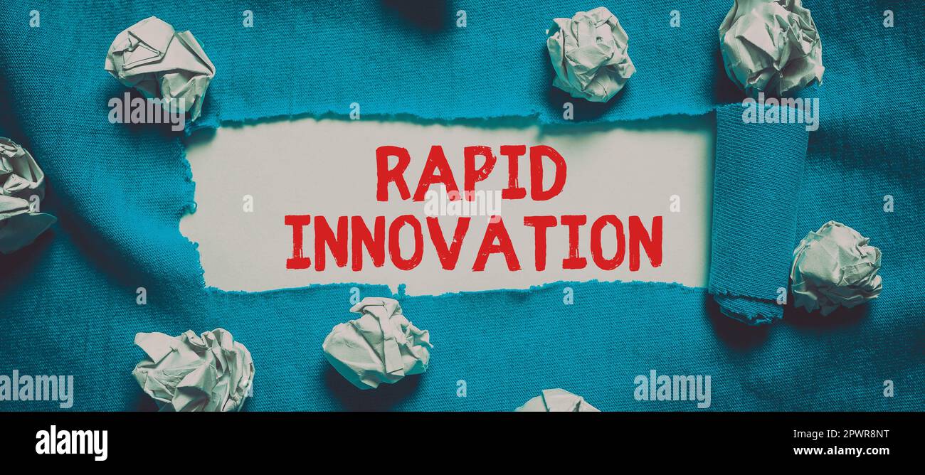 Handschriftlicher Text Rapid Innovation, Konzept, das charakteristisch für eine Website ist, die Suchmaschinenalgorithmen verwendet Stockfoto