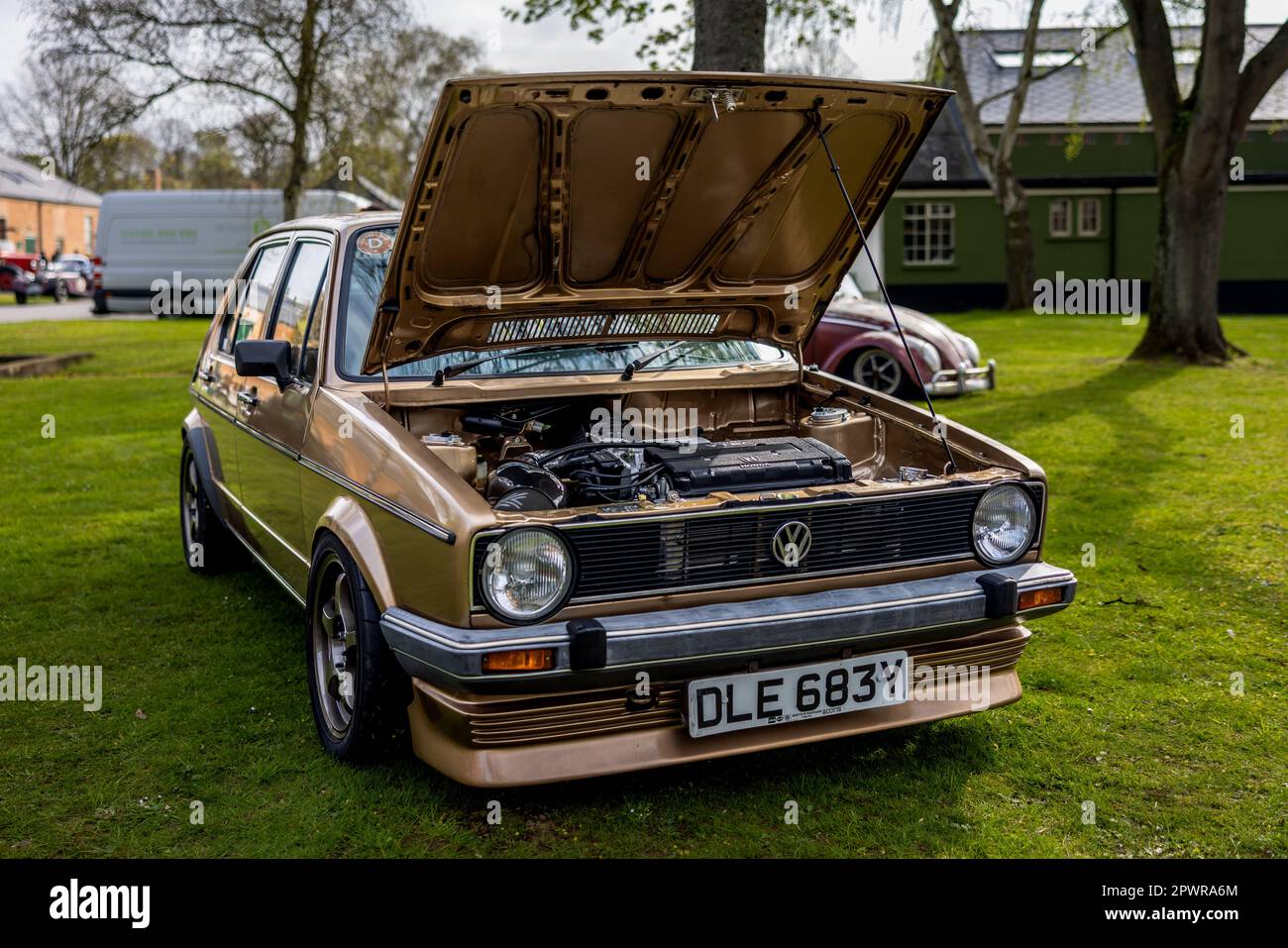 1983 Volkswagen Golf, ausgestellt beim April Scramble im Bicester Heritage Centre am 23. April 2023. Stockfoto