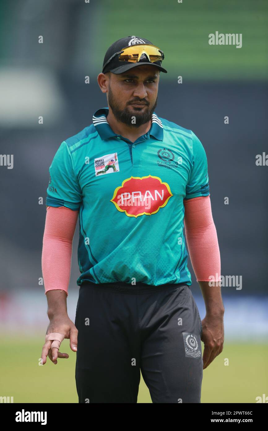 mohammedan Sporting Player Ariful Isalm während des Dhaka Premier Division Cricket League 2022-23 Superliga-Spiels zwischen Abahani Ltd Und Mohammeda Stockfoto