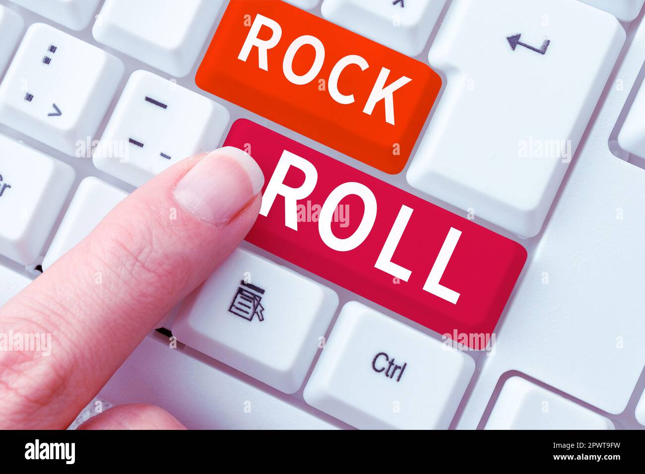 Textunterschrift präsentiert Rock Roll, Konzeptfotomusik Typ der beliebten Tanzmusik mit kräftigem Beat Sound Stockfoto