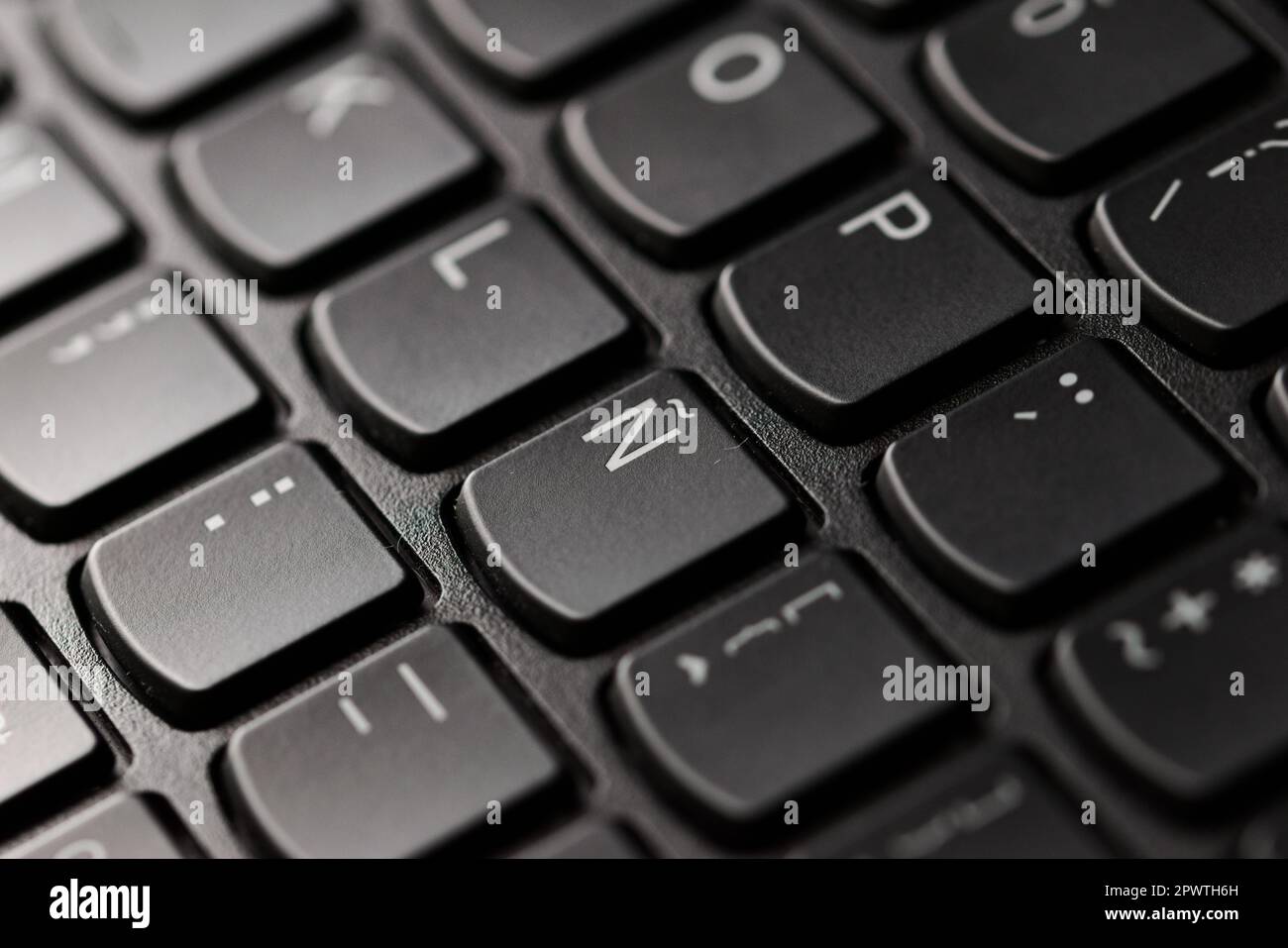 Schwarze Laptop-Computer-Tastatur, extreme Nahaufnahme Fokussierung in der  spanischen Charakter Ñ Stockfotografie - Alamy