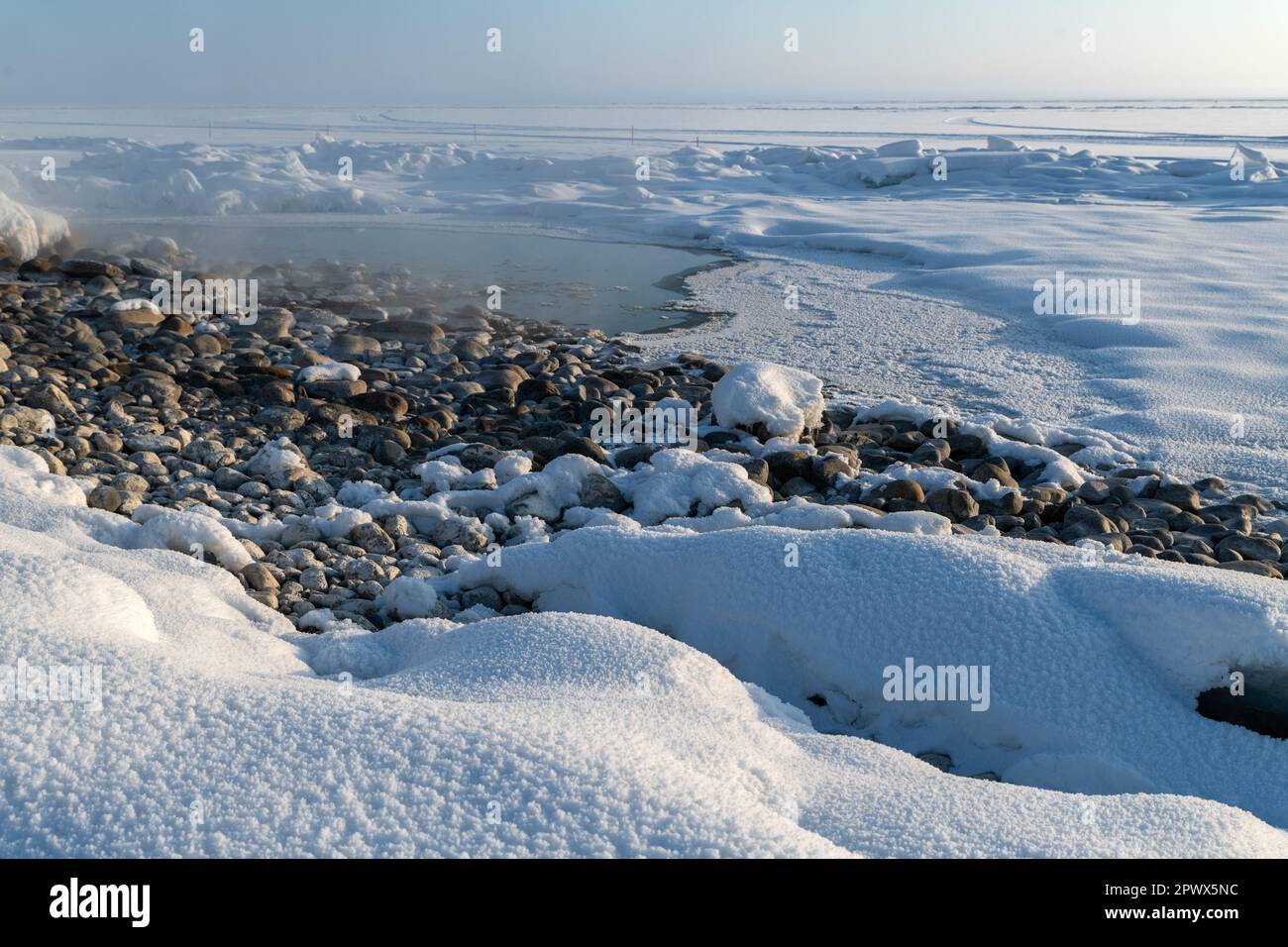 Environnement du lac Baïkal im Winter, Sibérie, Russie. Stockfoto