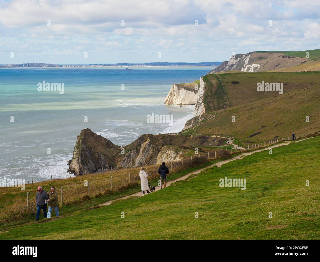 South West Coast Path von Lulworth Cove nach Durdle Door, Dorset, Großbritannien Stockfoto