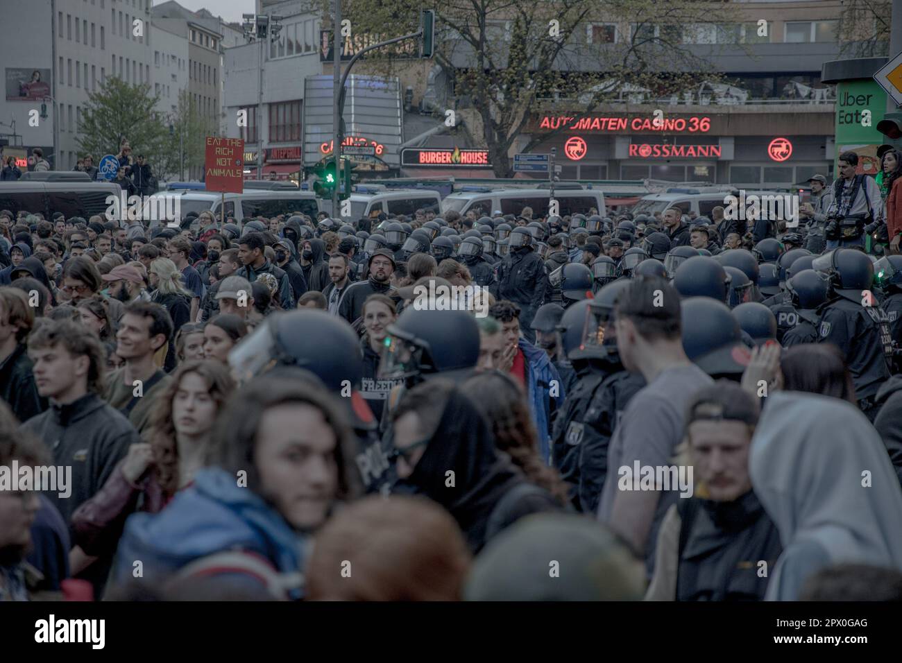 1. Mai 2023, Berlin, Deutschland: Am 1. Mai 2023 Nahmen Tausende Von ...