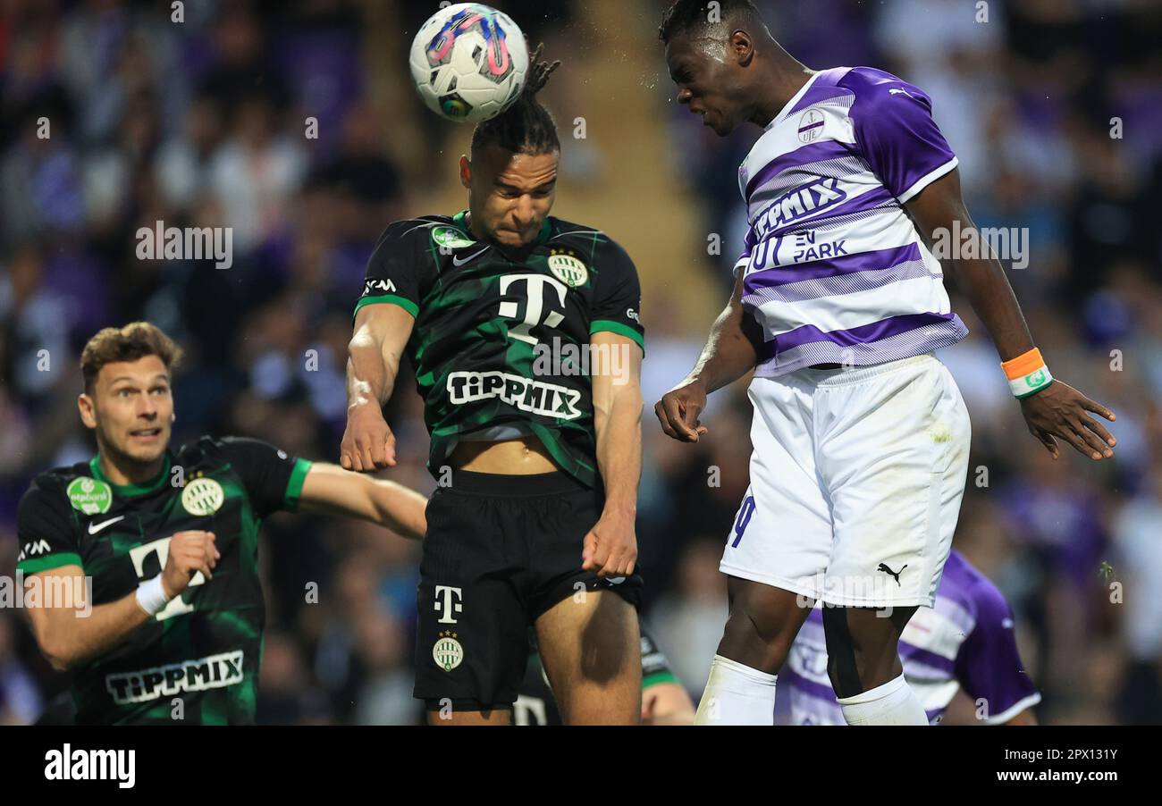 Budapest, Ungarn. 01. Mai 2023. Ujpest FC gegen Ferencvarosi TC - Ungarische OTP Bank Liga 1. Mai 2023 in Budapest, Ungarn, Szusza Ferenc Stadium, MMAEE A NWAMBEBEN SAMY ALEXANDRE von Ferencvárosi TC, Kredit: Gabriella Barbara/Alamy Live News Stockfoto