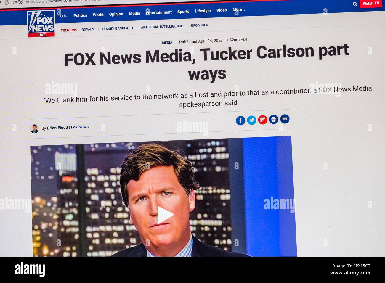 Mögliche Reaktion (nach mehreren Stunden) auf die Fox News-Website nach der Entlassung des Pressesprechers Tucker Carlson am 24. April 2023. Stockfoto