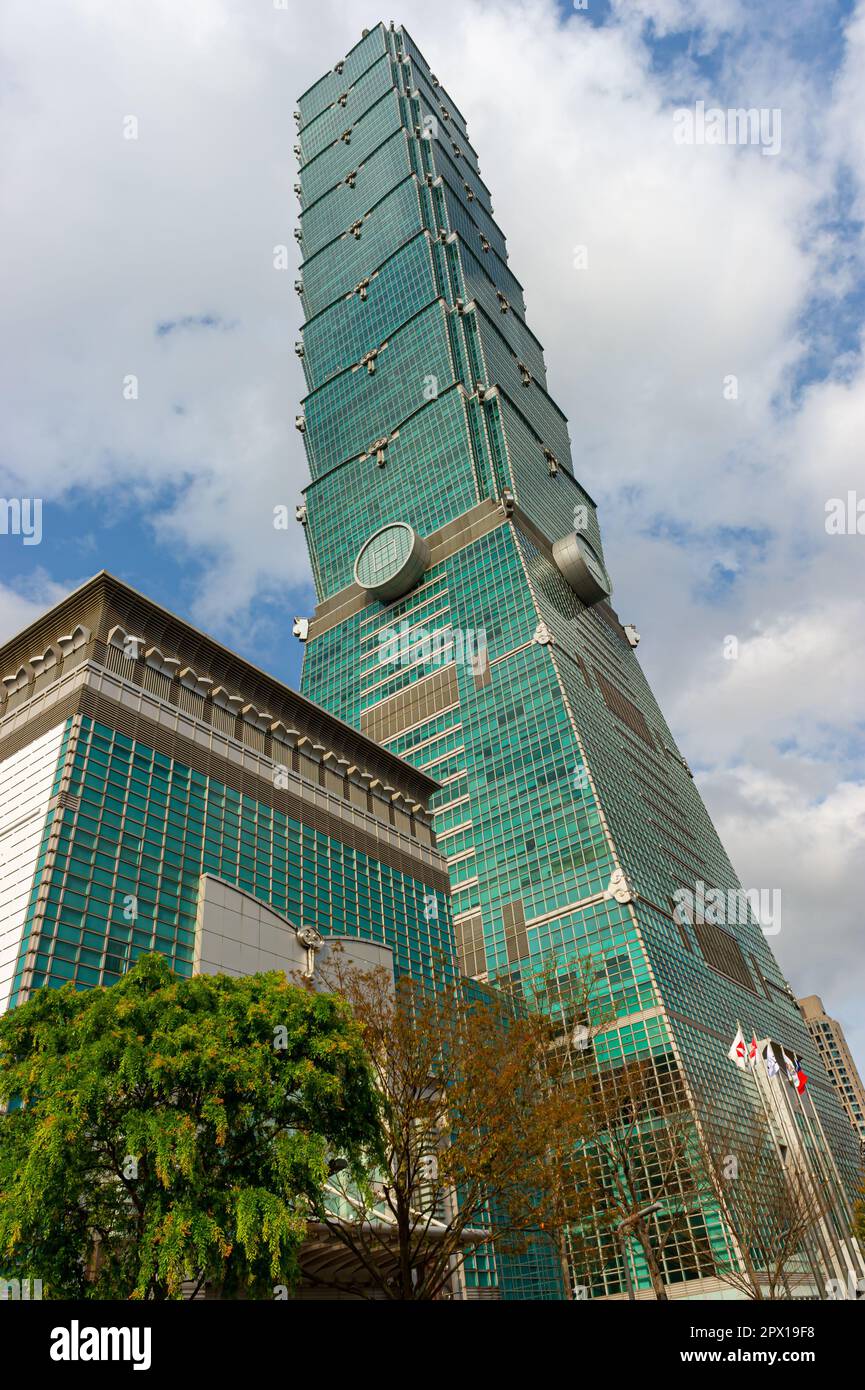 Taipei 101 Tower, Blick vom Boden nach oben, Taipei, Taiwan Stockfoto
