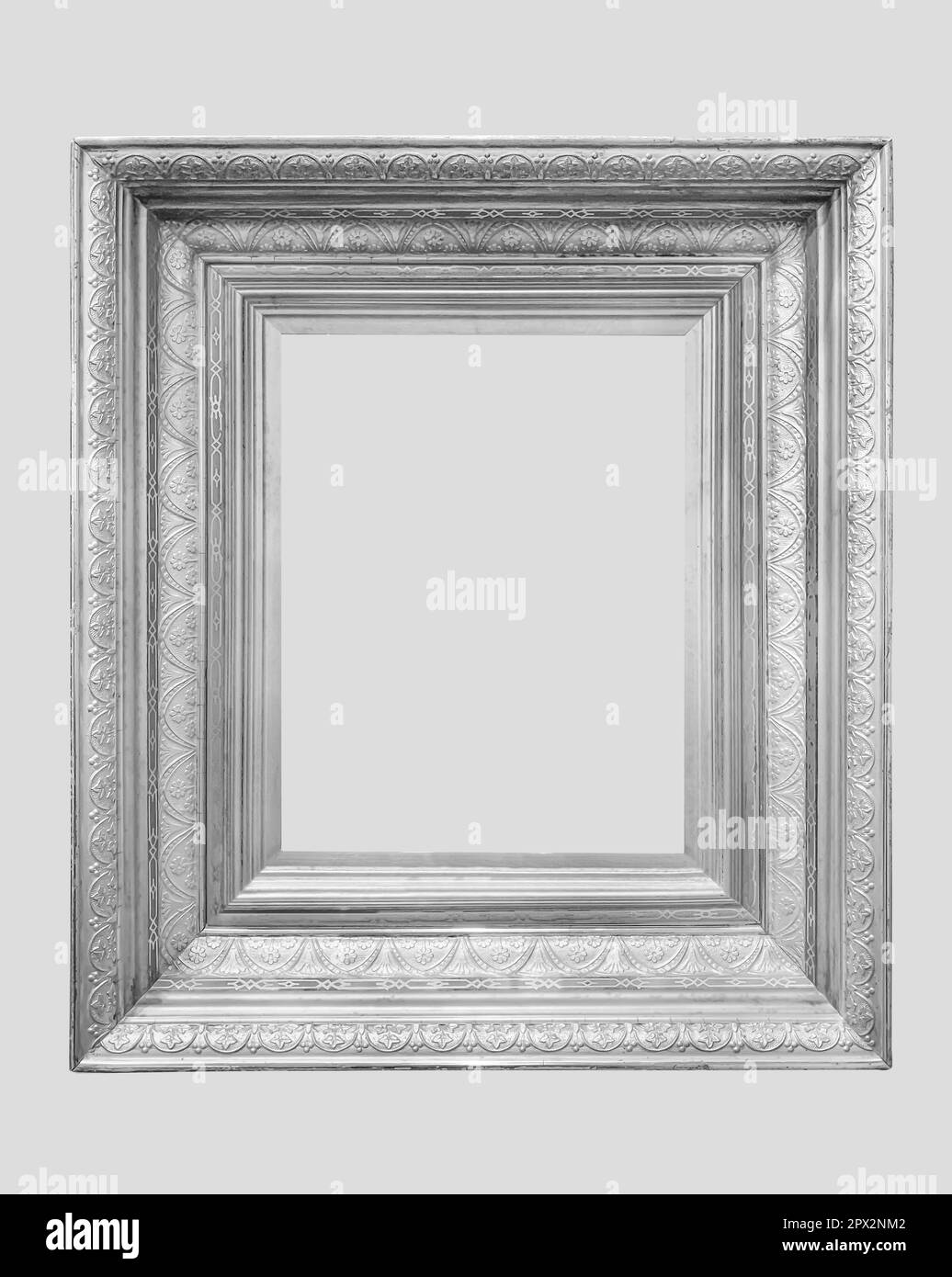 Silberner weißer Metallrahmen breiter, detaillierter klassischer Kunstgalerie luxuriöser, isolierter hellgrauer Hintergrund Stockfoto
