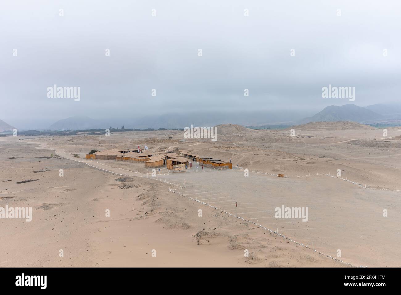 Die heilige archäologische Stätte Caral-Supe in Peru. Stockfoto