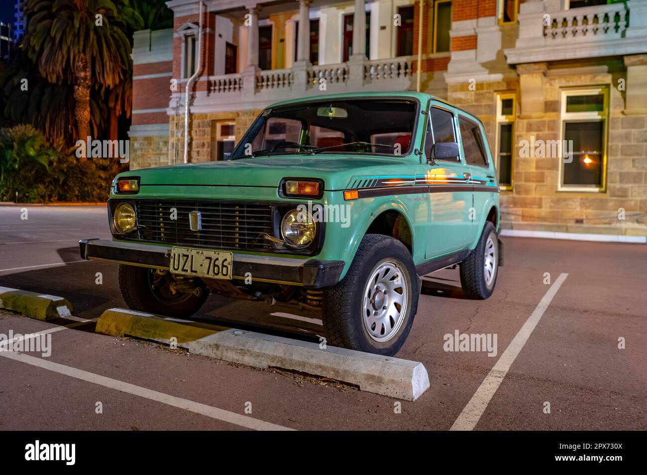 Perth, WA, Australien - Lada Niva VAZ-2121 - ein sowjetisch-russisches Auto, das zwischen 1977 und 1993 hergestellt wurde Stockfoto