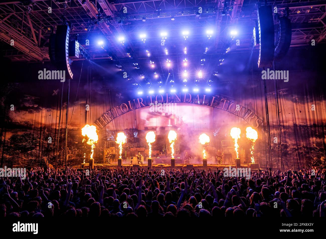 Oslo, Norwegen. 29., 2023. April. Die schwedische Heavy Metal Band Sabaton führt im Rahmen der Tour to End All Tours 2023 ein Live-Konzert im Spektrum in Oslo auf. (Foto: Gonzales Photo - Terje Dokken). Stockfoto